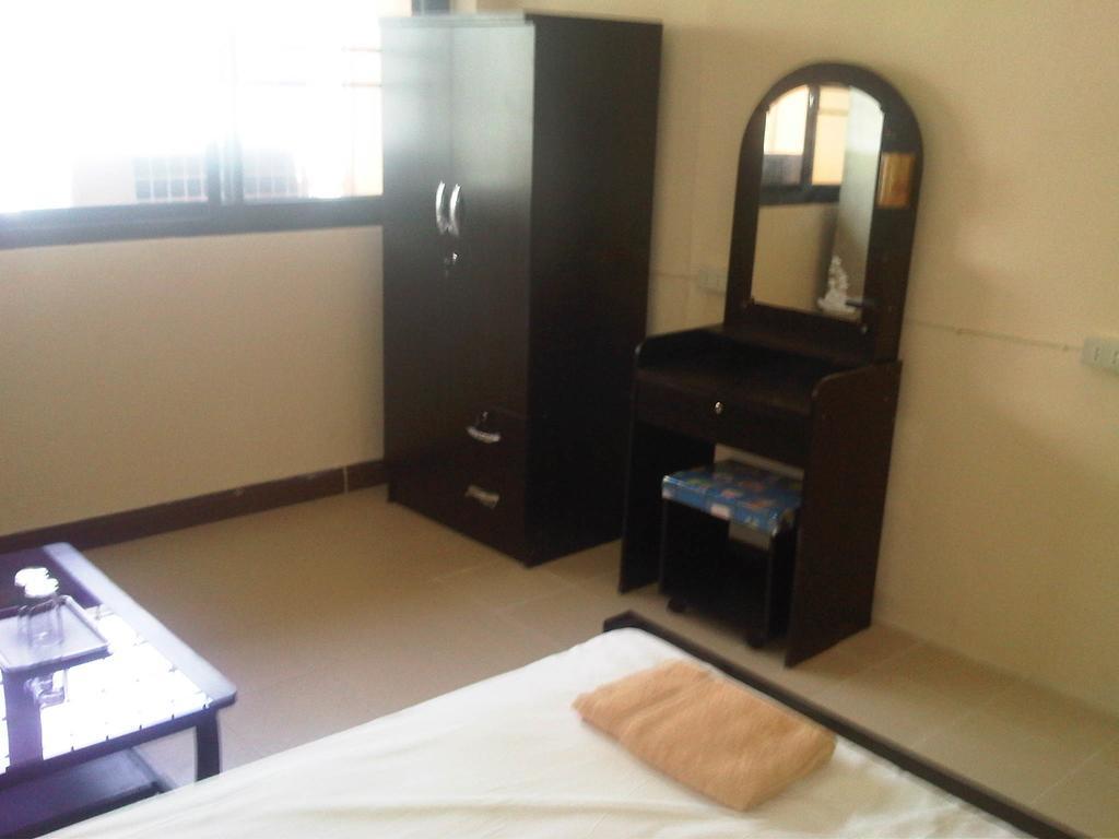 Lee House Inn Bangkok Phòng bức ảnh
